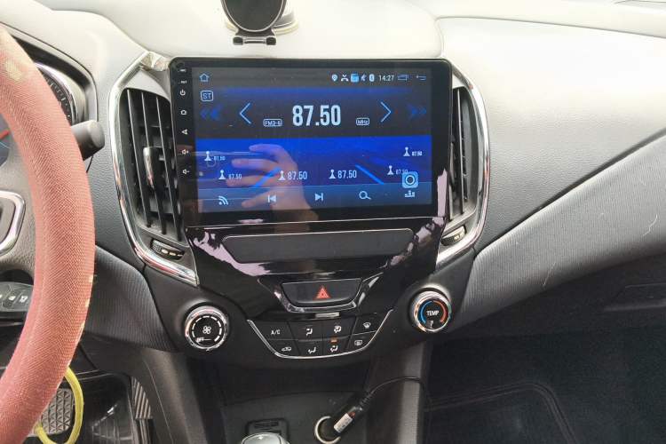 Used Chevrolet Cruze 2017 1.5L Automatic Xuanfeng Edition Audio And AC Panel