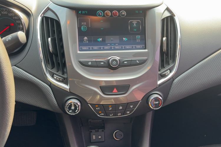 Used Chevrolet Cruze 2017 1.5L Automatic Pioneer Sunroof Edition Audio And AC Panel