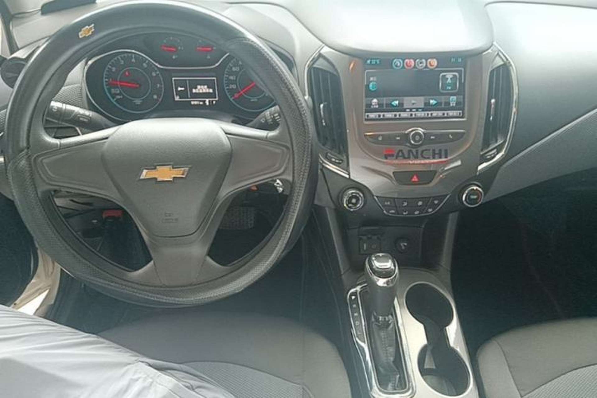 Used Chevrolet Cruze 2017 1.5L Automatic Pioneer Sunroof Edition Center Console