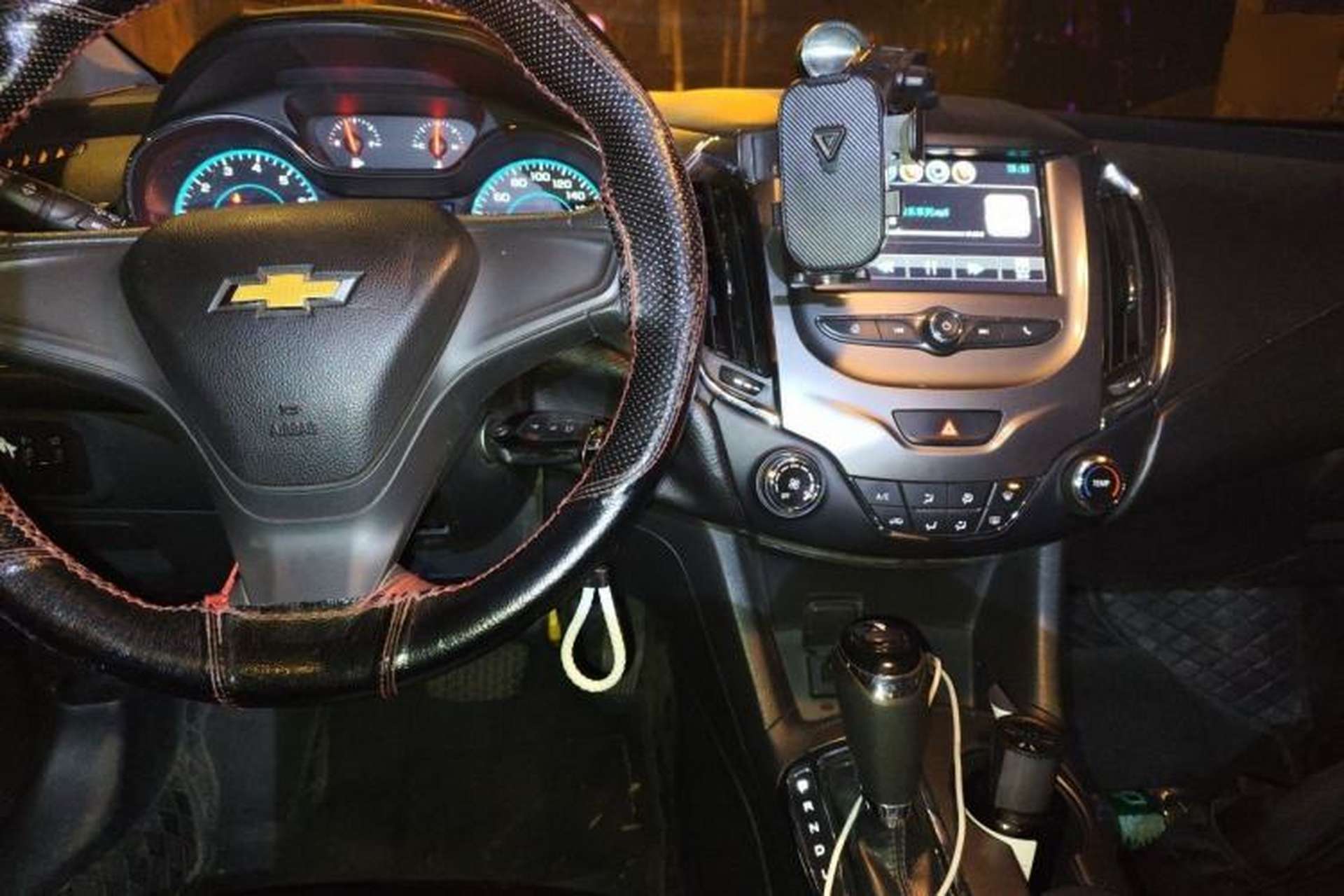 Used Chevrolet Cruze 2017 1.5L Automatic Pioneer Sunroof Edition Center Console