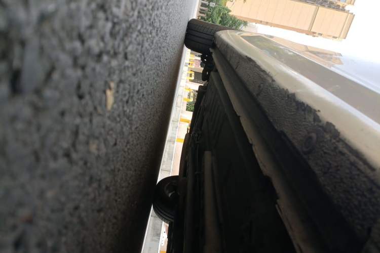 Used Chevrolet Cruze 2017 1.5L Automatic Pioneer Sunroof Edition Chassis Front Right