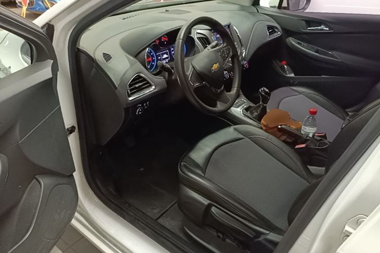 Used Chevrolet Cruze 2017 1.5L Manual Xuanfeng Edition Driver Seat
