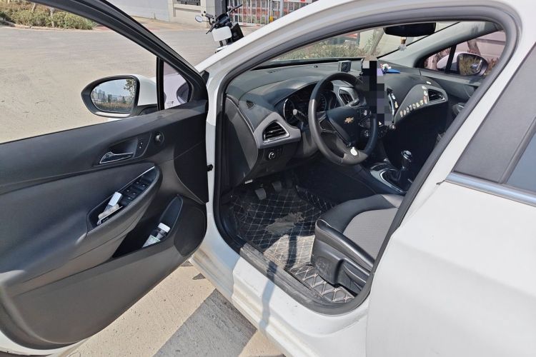 Used Chevrolet Cruze 2017 1.5L Manual Xuanfeng Edition Driver Seat