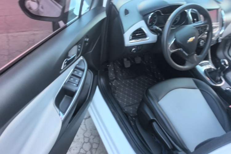 Used Chevrolet Cruze 2017 1.5L Manual Xuanfeng Edition Driver Seat