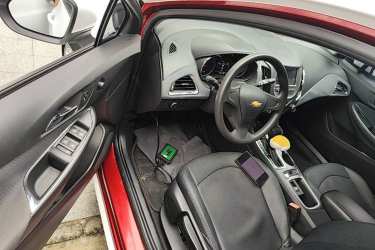 Used Chevrolet Cruze 2017 1.5L Automatic Pioneer Sunroof Edition Driver Seat