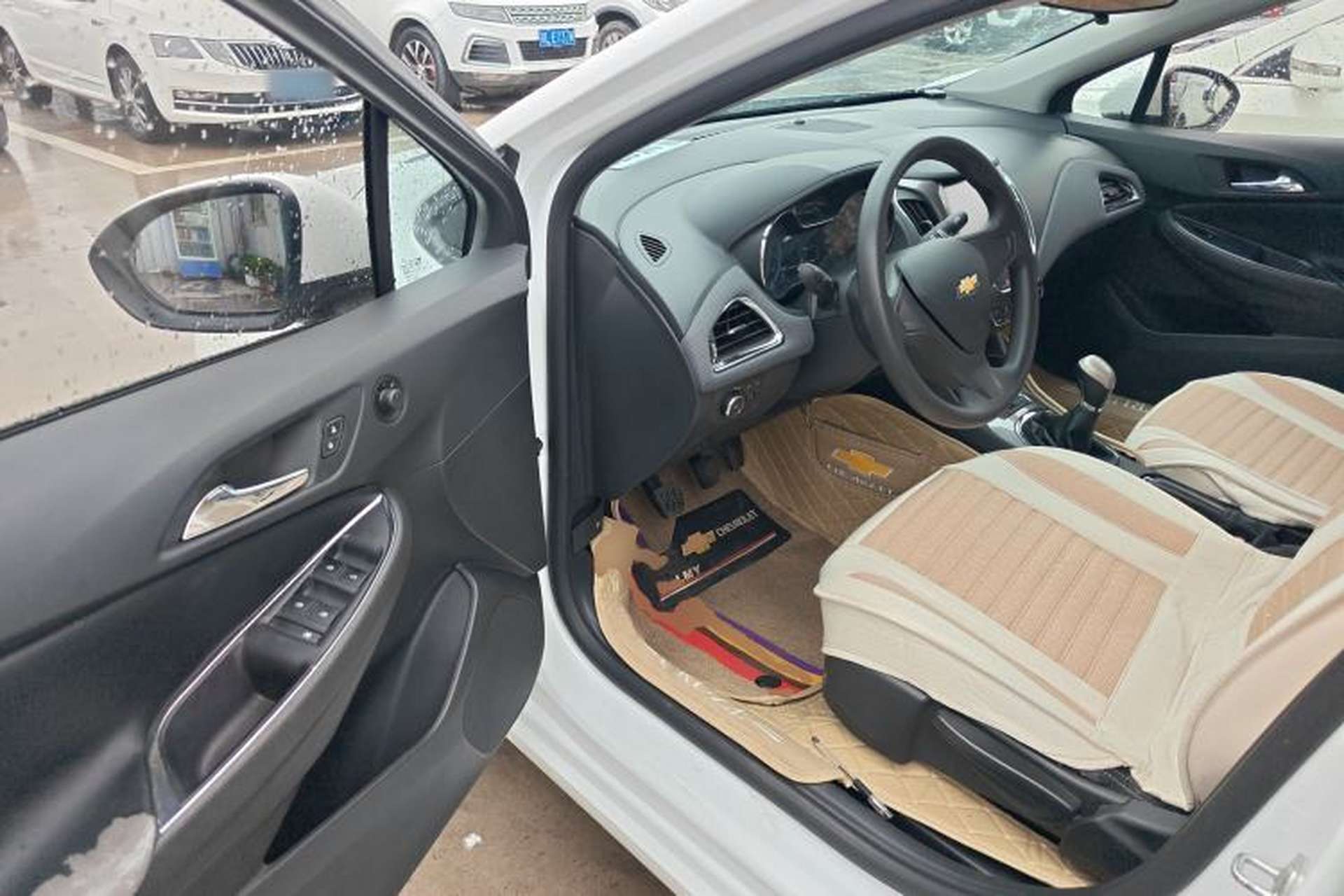 Used Chevrolet Cruze 2017 1.5L Manual Pioneer Edition Driver Seat