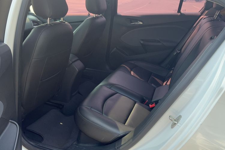 Used Chevrolet Cruze 2017 1.5L Automatic Pioneer Sunroof Edition Driver Seat