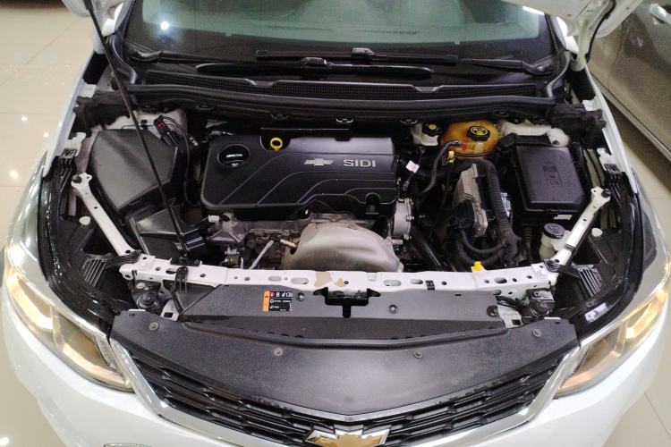 Used Chevrolet Cruze 2017 1.5L Automatic Pioneer Sunroof Edition Engine Bay
