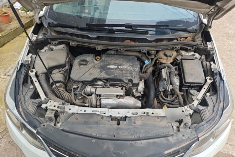 Used Chevrolet Cruze 2017 1.4T Dual-Clutch Pioneer Sunroof Edition Engine Bay