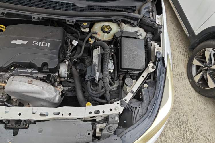 Used Chevrolet Cruze 2017 1.5L Automatic Xuanfeng Edition Engine Bay Left