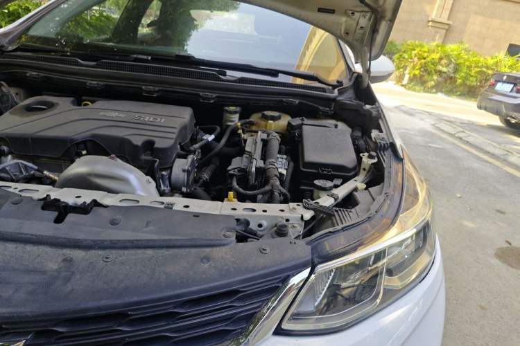 Used Chevrolet Cruze 2017 1.5L Automatic Pioneer Sunroof Edition Engine Bay Left