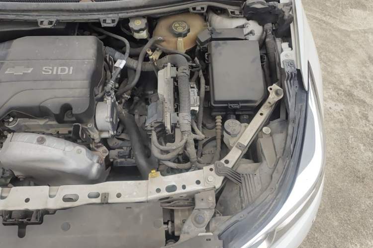 Used Chevrolet Cruze 2017 1.5L Automatic Pioneer Sunroof Edition Engine Bay Left