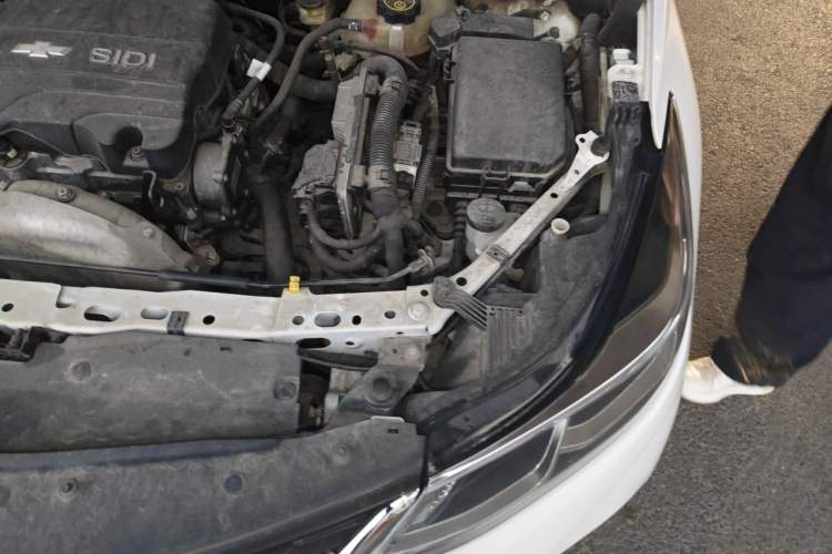 Used Chevrolet Cruze 2017 1.5L Automatic Pioneer Sunroof Edition Engine Bay Left