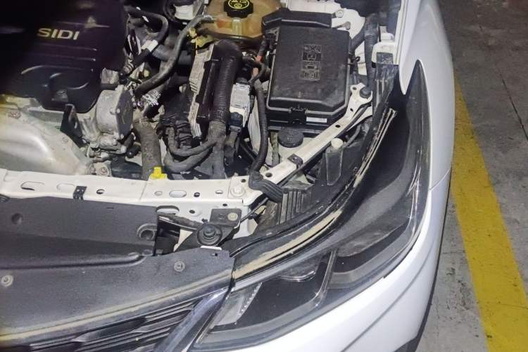 Used Chevrolet Cruze 2017 1.5L Hatchback Automatic Xuanfeng Edition Engine Bay Left