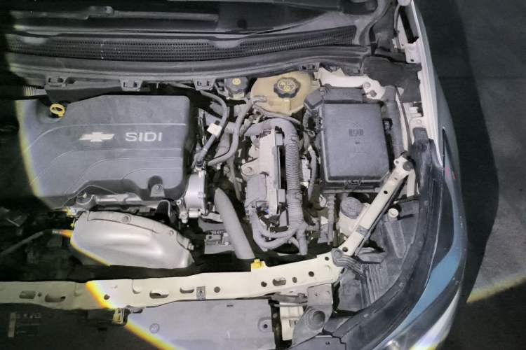 Used Chevrolet Cruze 2017 1.4T Dual-Clutch Pioneer Sunroof Edition Engine Bay Left