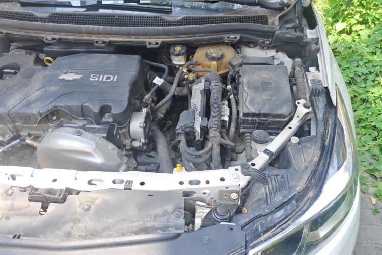 Used Chevrolet Cruze 2017 1.5L Automatic Pioneer Sunroof Edition Engine Bay Left