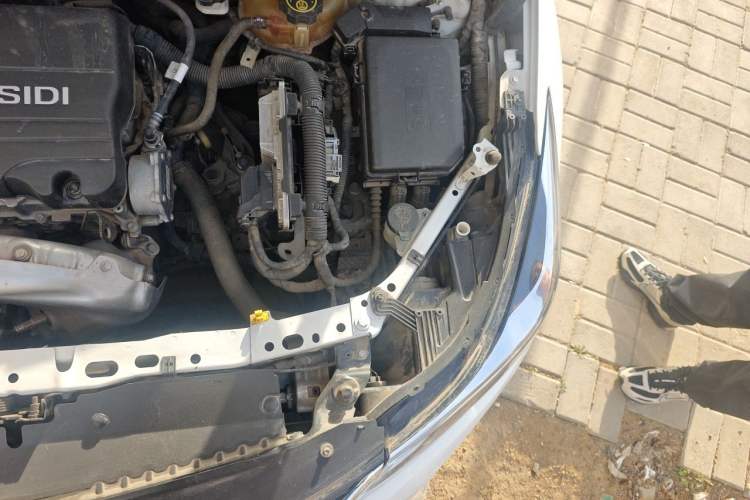 Used Chevrolet Cruze 2017 1.5L Manual Pioneer Edition Engine Bay Left