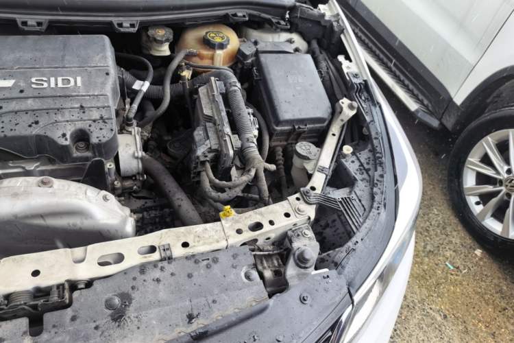 Used Chevrolet Cruze 2017 1.5L Automatic Pioneer Sunroof Edition Engine Bay Left