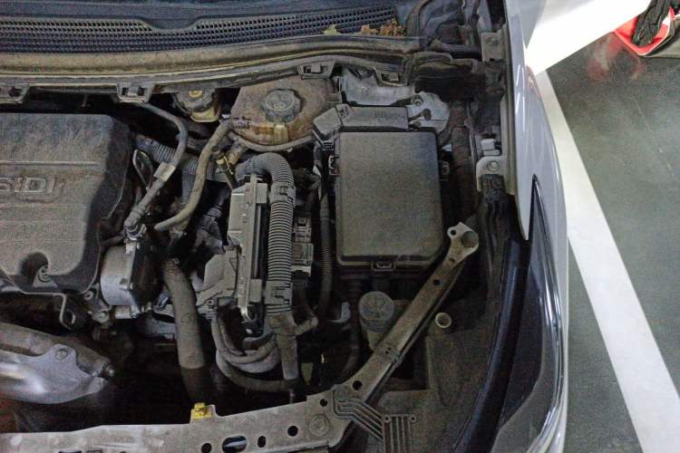 Used Chevrolet Cruze 2017 1.5L Automatic Pioneer Sunroof Edition Engine Bay Left