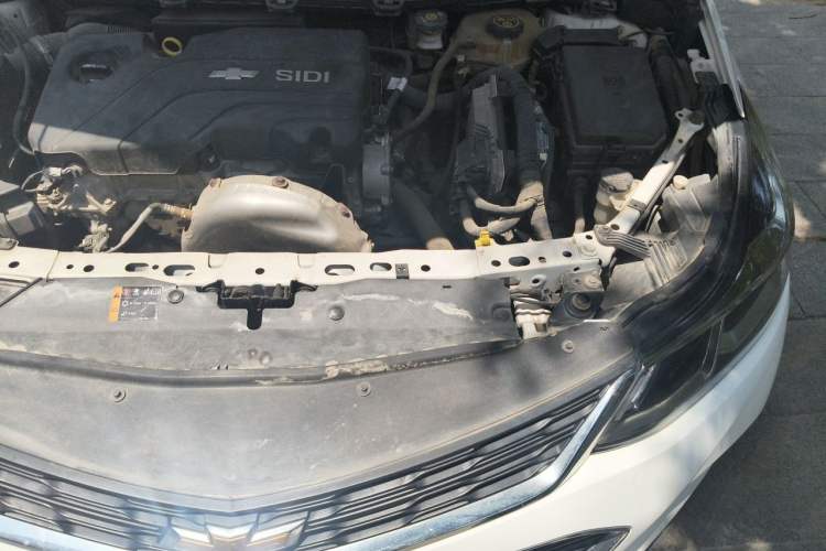 Used Chevrolet Cruze 2017 1.5L Automatic Pioneer Sunroof Edition Engine Bay Left