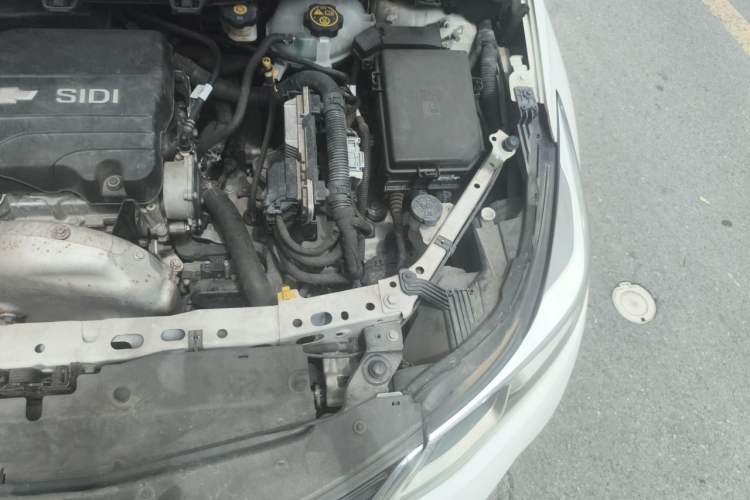 Used Chevrolet Cruze 2017 1.5L Automatic Pioneer Sunroof Edition Engine Bay Left