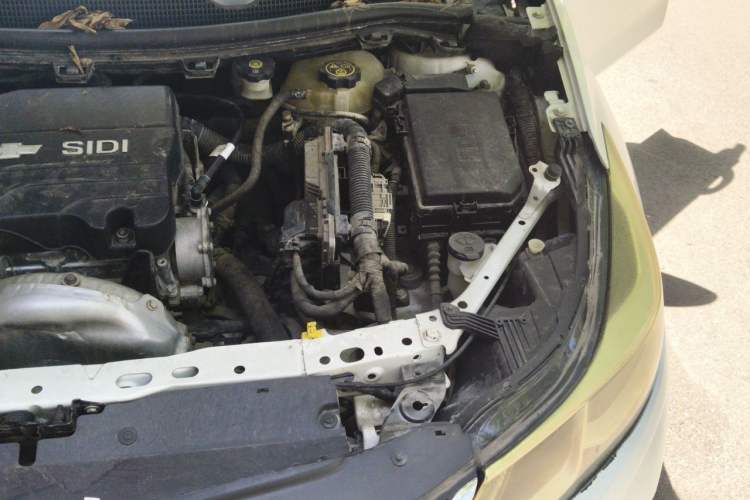 Used Chevrolet Cruze 2017 1.5L Automatic Pioneer Sunroof Edition Engine Bay Left