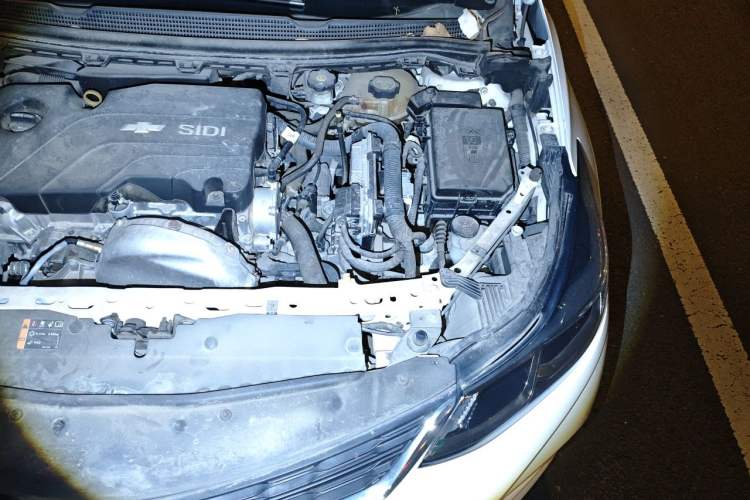 Used Chevrolet Cruze 2017 1.5L Automatic Pioneer Sunroof Edition Engine Bay Left