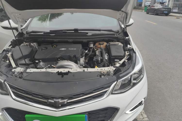Used Chevrolet Cruze 2017 1.5L Automatic Pioneer Sunroof Edition Engine Bay Left
