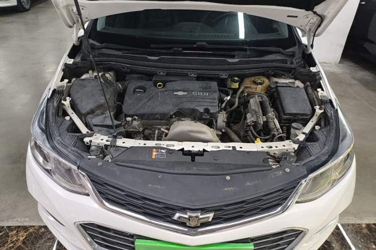 Used Chevrolet Cruze 2017 1.5L Automatic Pioneer Sunroof Edition Engine Bay
