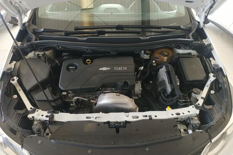 Used Chevrolet Cruze 2017 1.5L Automatic Pioneer Sunroof Edition Engine Bay