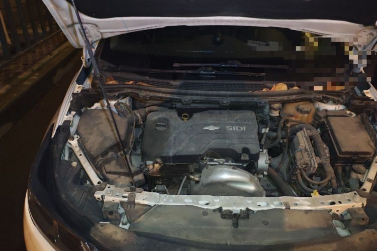 Used Chevrolet Cruze 2017 1.5L Automatic Pioneer Sunroof Edition Engine Bay Right