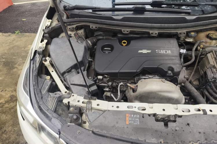 Used Chevrolet Cruze 2017 1.5L Automatic Pioneer Sunroof Edition Engine Bay Right