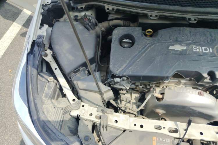 Used Chevrolet Cruze 2017 1.5L Hatchback Automatic Xuanfeng Edition Engine Bay Right