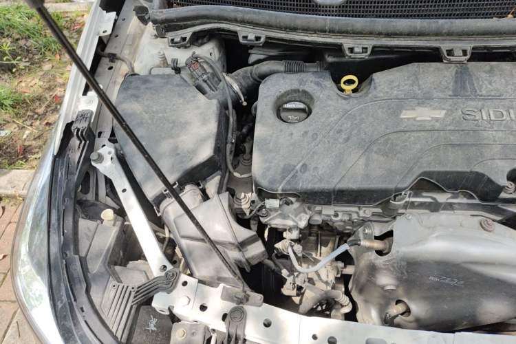 Used Chevrolet Cruze 2017 1.5L Automatic Pioneer Sunroof Edition Engine Bay Right