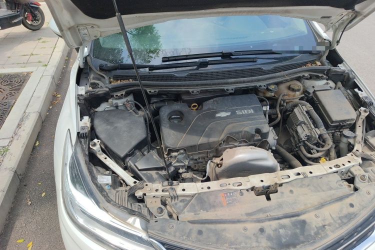 Used Chevrolet Cruze 2017 1.5L Automatic Pioneer Sunroof Edition Engine Bay Right
