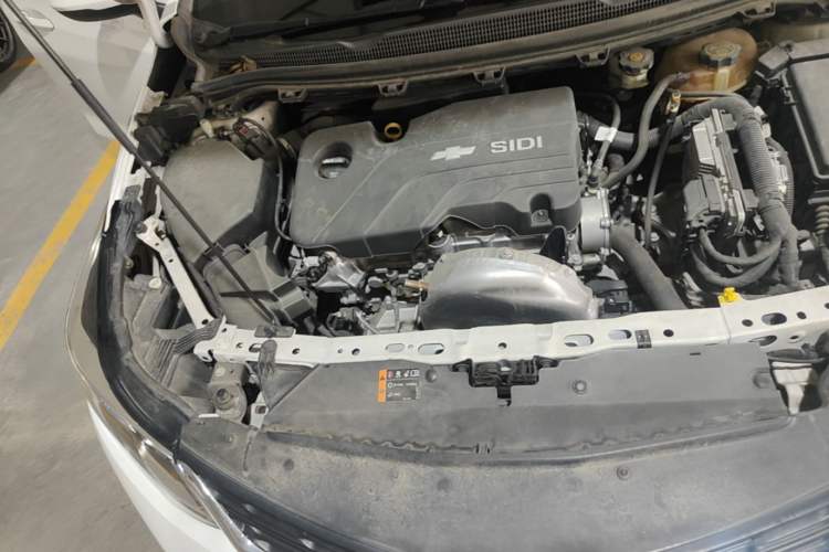 Used Chevrolet Cruze 2017 1.5L Automatic Pioneer Sunroof Edition Engine Bay Right