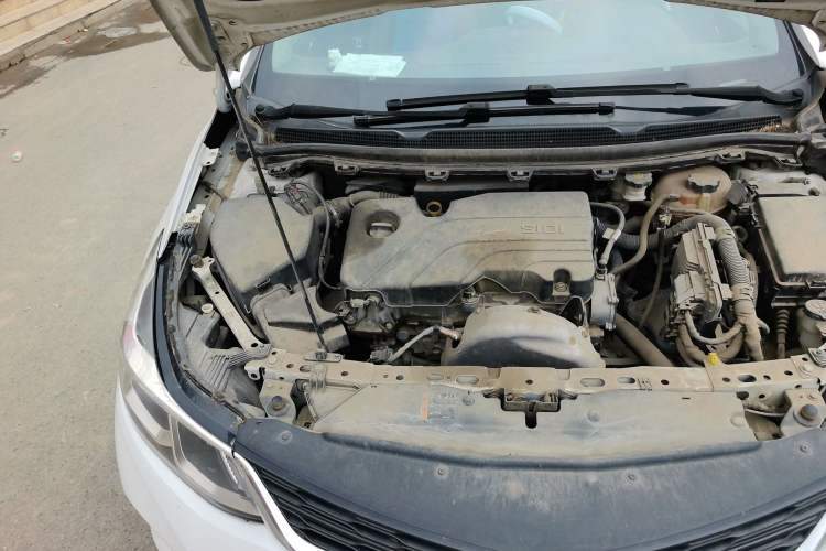Used Chevrolet Cruze 2017 1.5L Automatic Pioneer Sunroof Edition Engine Bay Right