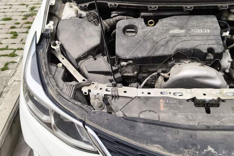 Used Chevrolet Cruze 2017 1.5L Automatic Xuanfeng Edition Engine Bay Right