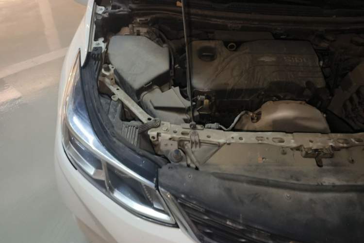 Used Chevrolet Cruze 2017 1.5L Automatic Pioneer Sunroof Edition Engine Bay Right