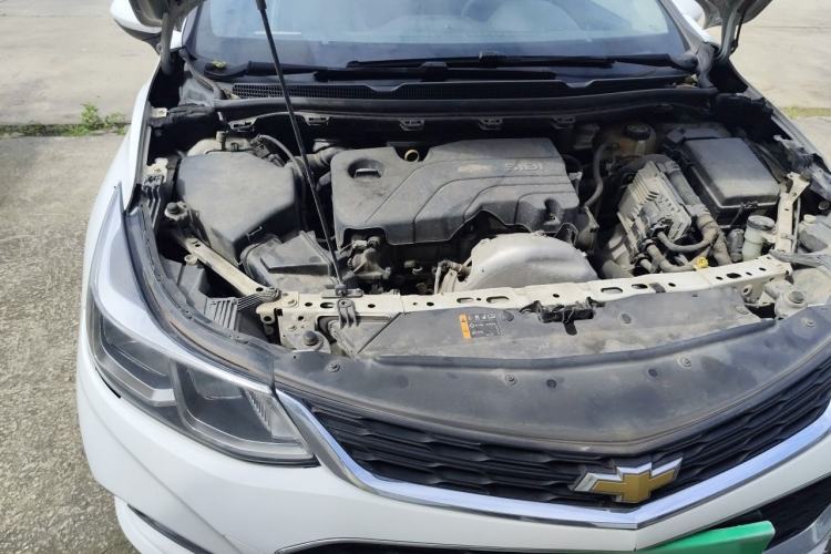 Used Chevrolet Cruze 2017 1.5L Automatic Xuanfeng Edition Engine Bay Right