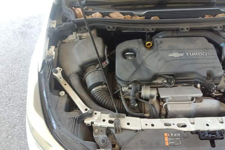 Used Chevrolet Cruze 2017 1.4T Dual-Clutch Xuanfeng Edition Engine Bay Right
