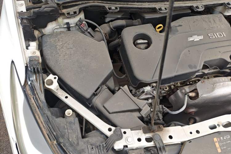 Used Chevrolet Cruze 2017 1.5L Automatic Pioneer Sunroof Edition Engine Bay Right
