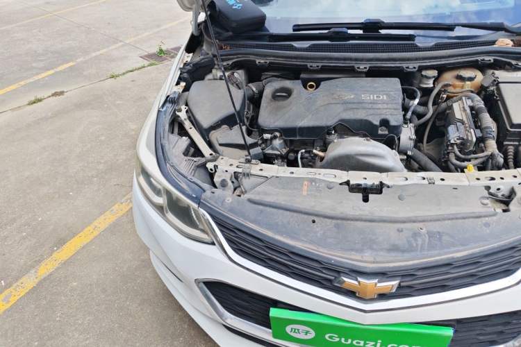 Used Chevrolet Cruze 2017 1.5L Automatic Pioneer Sunroof Edition Engine Bay Right