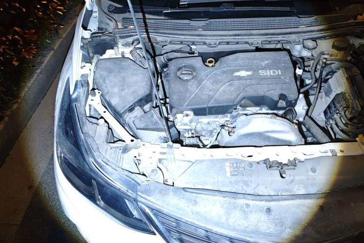 Used Chevrolet Cruze 2017 1.5L Automatic Pioneer Sunroof Edition Engine Bay Right