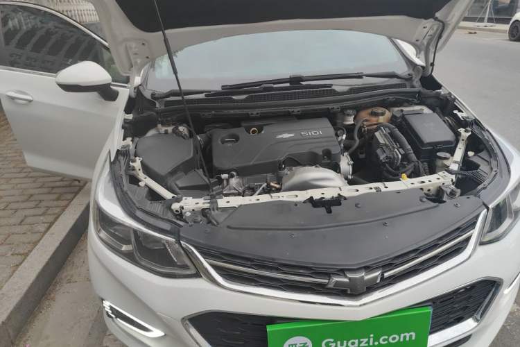 Used Chevrolet Cruze 2017 1.5L Automatic Pioneer Sunroof Edition Engine Bay Right