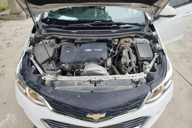 Used Chevrolet Cruze 2017 1.5L Automatic Pioneer Sunroof Edition Engine Bay