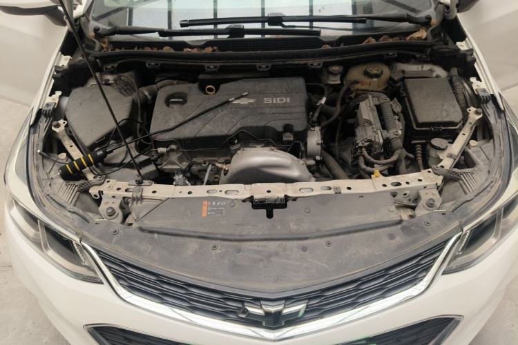 Used Chevrolet Cruze 2017 1.5L Hatchback Automatic Pioneer Sunroof Edition Engine Bay