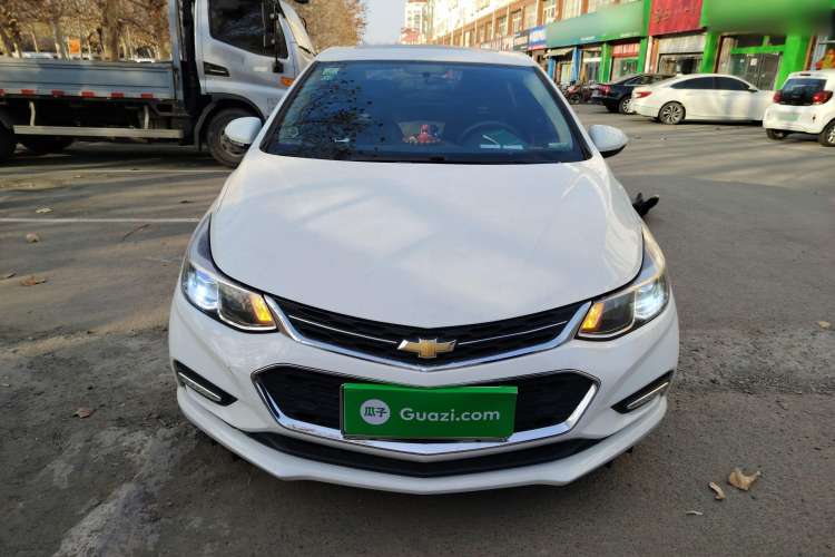 Used Chevrolet Cruze 2017 1.5L Automatic Pioneer Sunroof Edition Exterior 1
