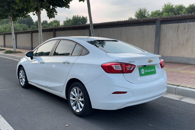 Used Chevrolet Cruze 2017 1.5L Automatic Pioneer Sunroof Edition Exterior 2