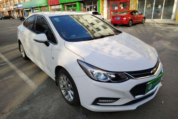 Used Chevrolet Cruze 2017 1.5L Automatic Pioneer Sunroof Edition Exterior 2